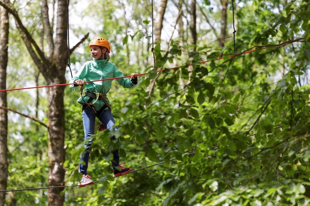 ホテル Center Parcs Les Ardennes ヴィエルサルム エクステリア 写真