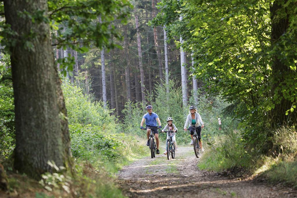 ホテル Center Parcs Les Ardennes ヴィエルサルム エクステリア 写真