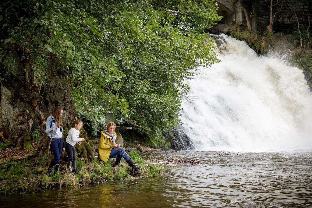 ホテル Center Parcs Les Ardennes ヴィエルサルム エクステリア 写真